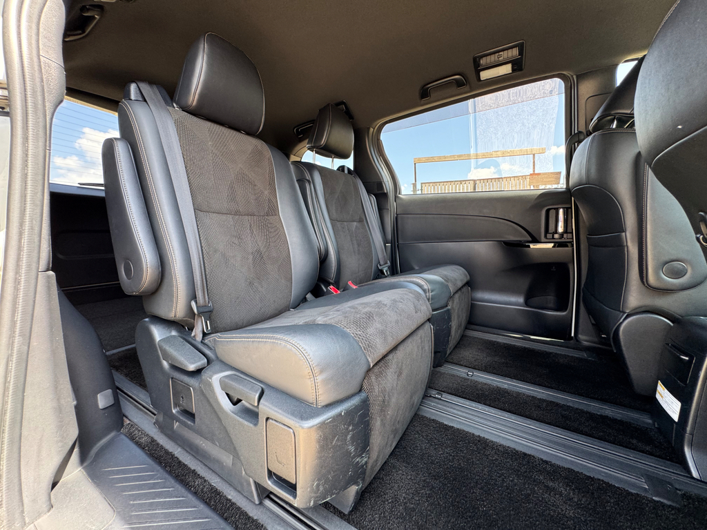 Toyota Estima Aeras Smart Edition 2.4 7 Seats Mpv Ul Brown #32