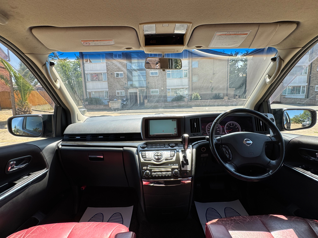 Nissan Elgrand 2.5 Mpv White #38