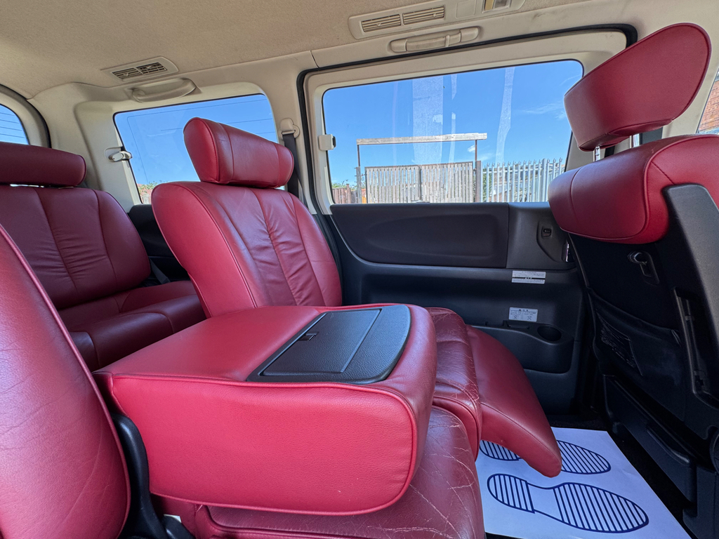 Nissan Elgrand 2.5 Mpv White #26