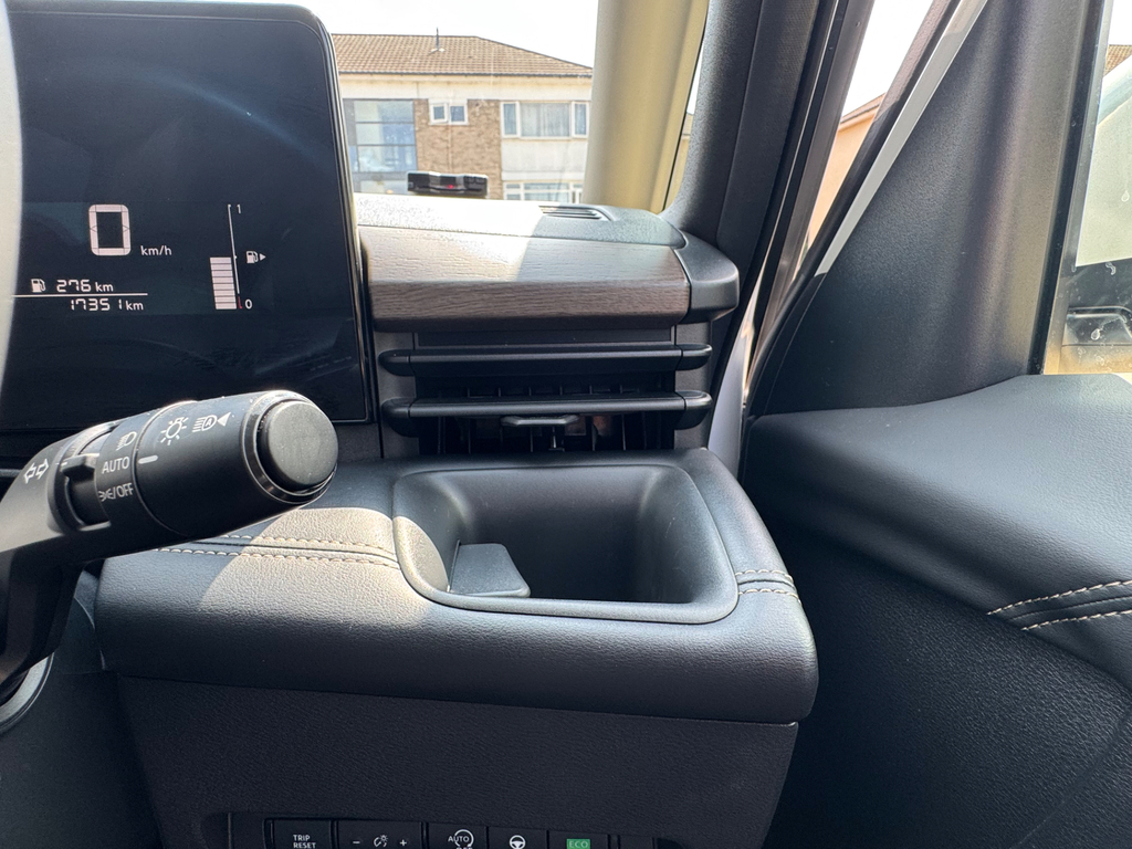 Nissan Serena 2014 Model 8 White #51