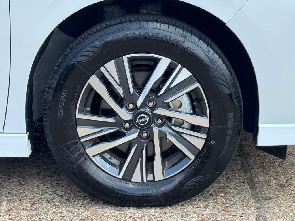 Nissan Serena 2014 Model 8 White #74