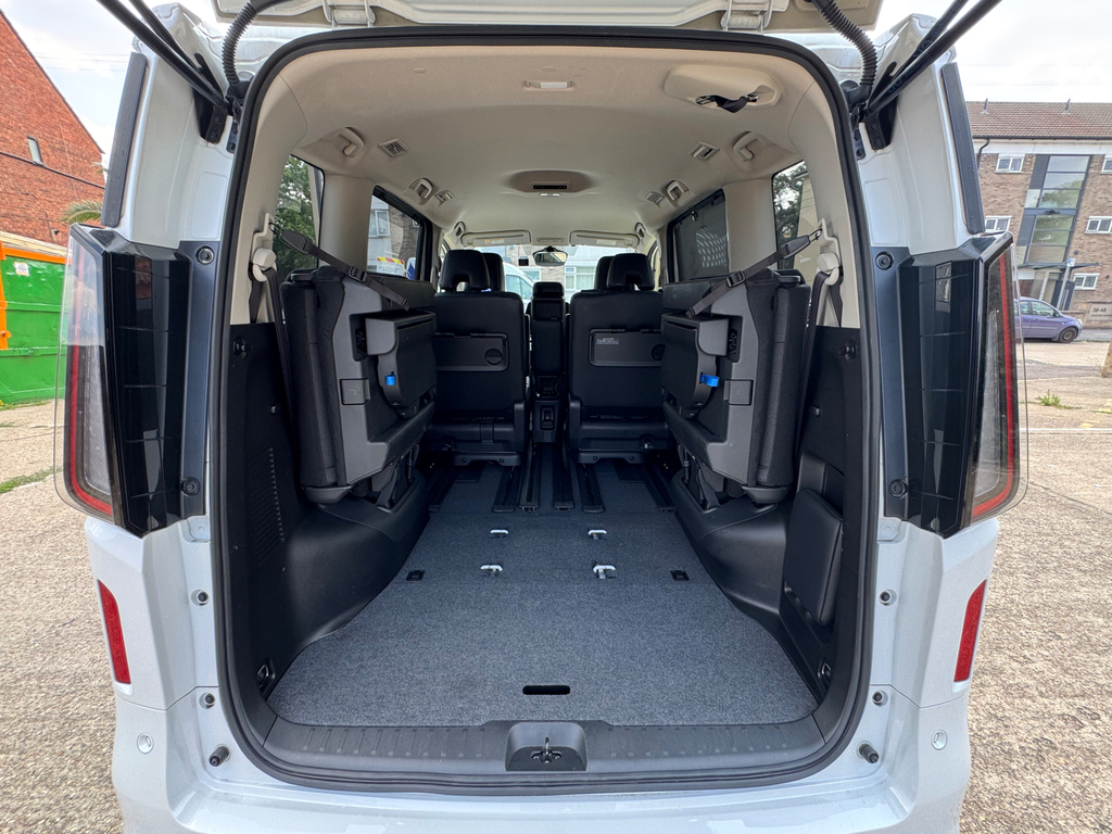 Nissan Serena 2014 Model 8 White #63