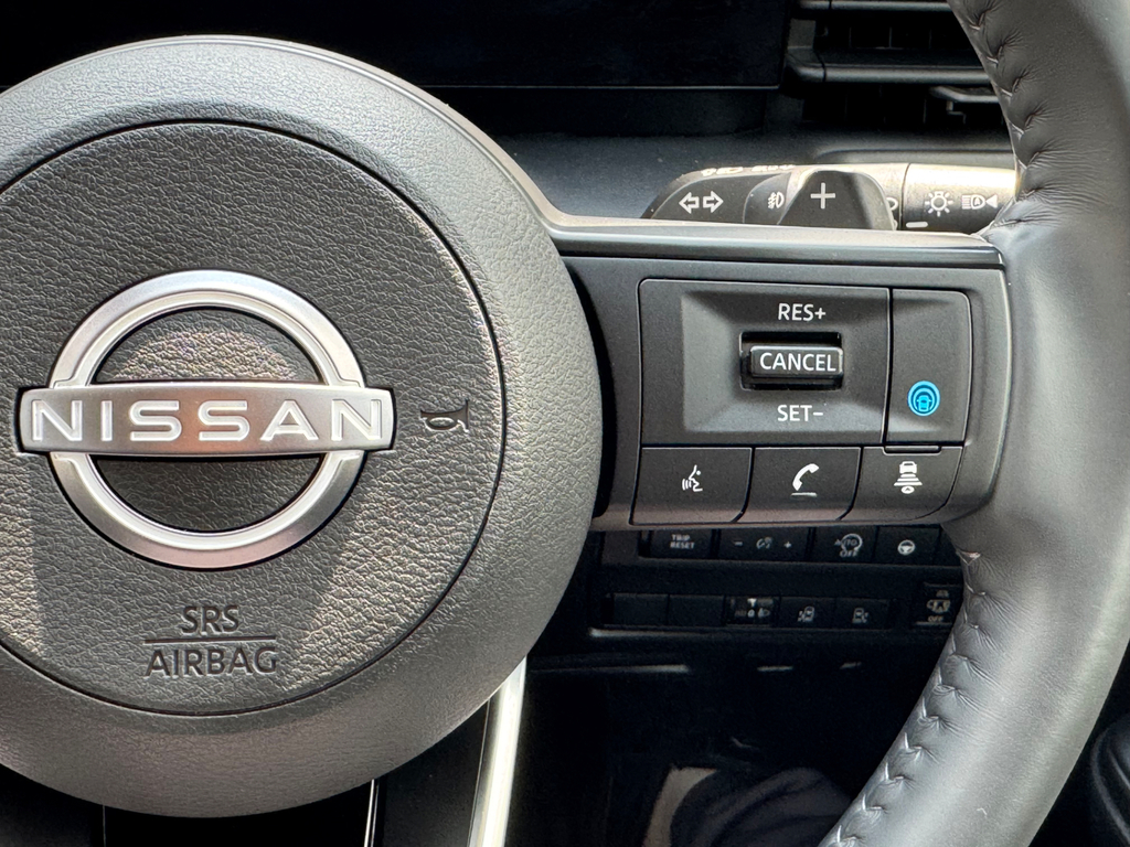 Nissan Serena 2014 Model 8 White #46