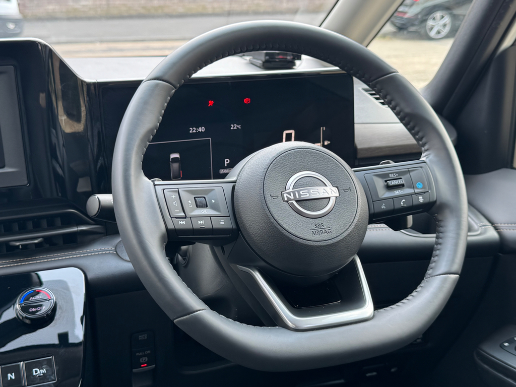 Nissan Serena 2014 Model 8 White #44