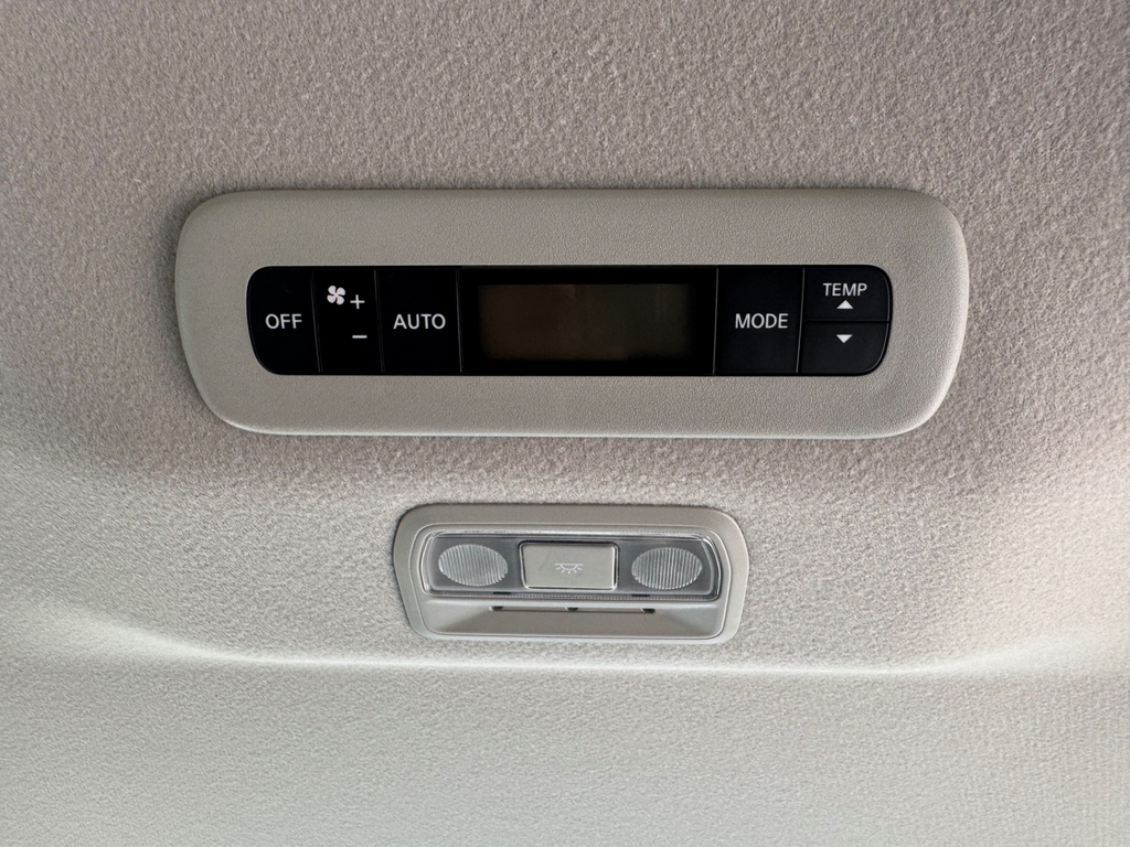 Nissan Serena 2014 Model 8 White #54