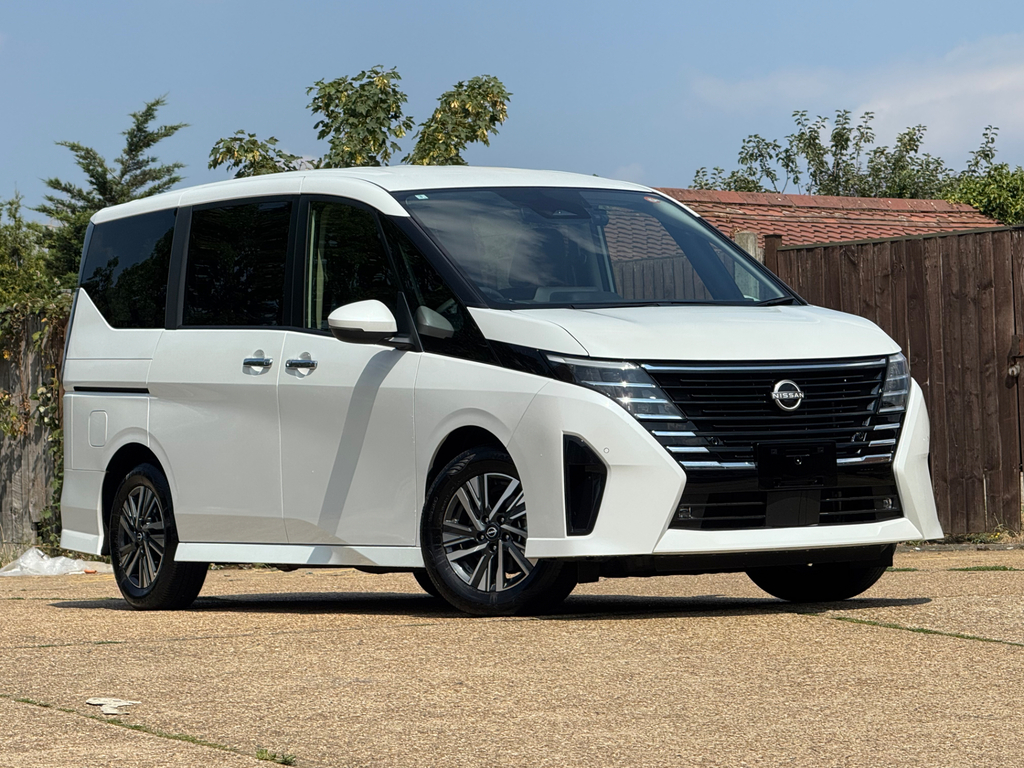 Nissan Serena 2014 Model 8 White #1