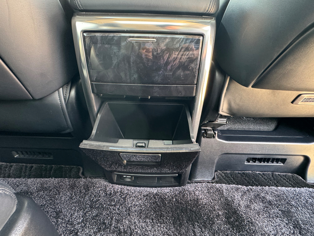Toyota Vellfire Mpv 2.5X 8 Seats 201867 White #73
