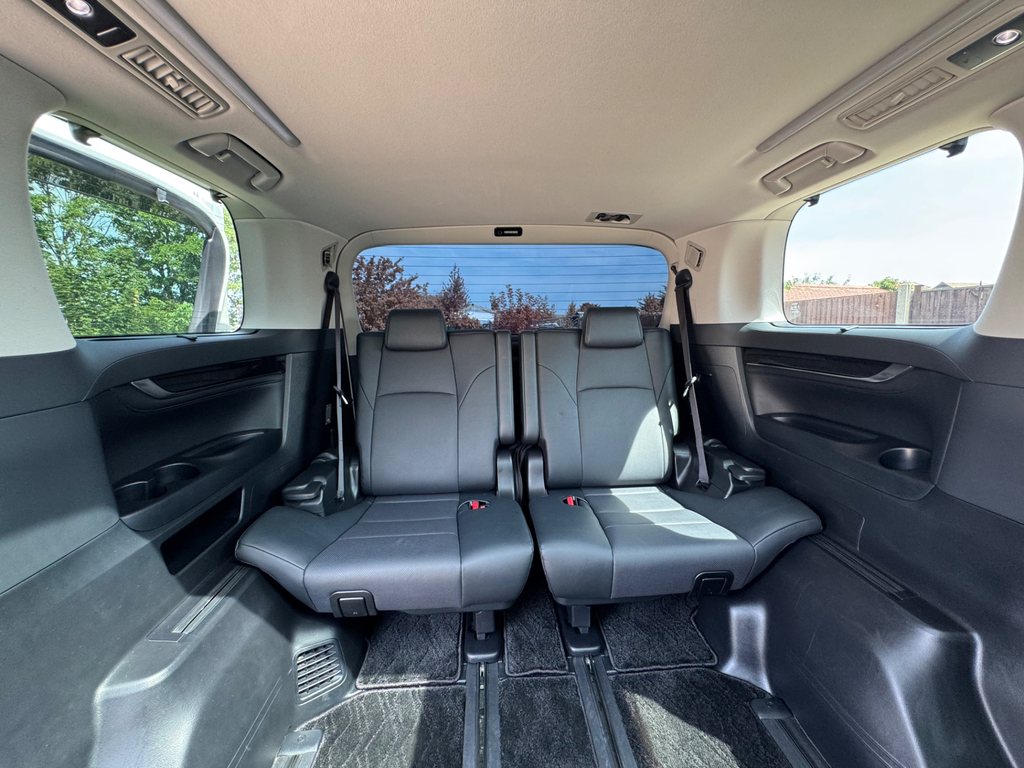 Toyota Vellfire Mpv 2.5X 8 Seats 201867 White #31