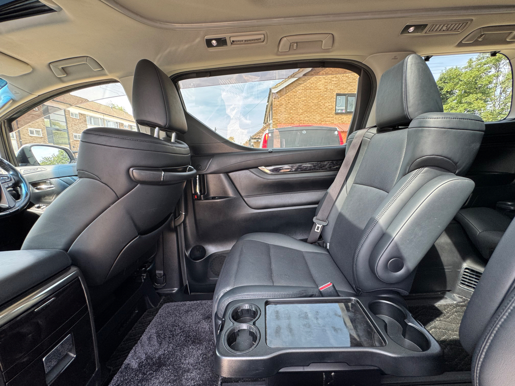 Toyota Vellfire Mpv 2.5X 8 Seats 201867 White #14