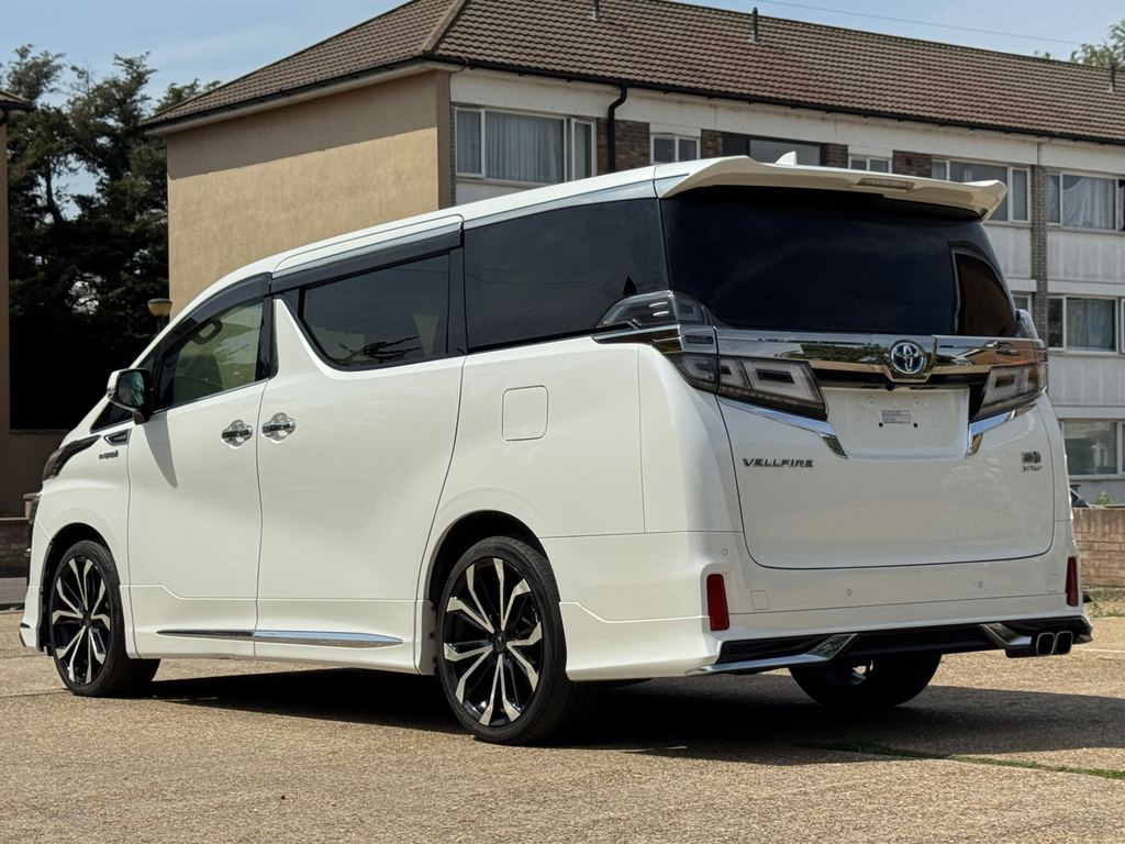 Toyota Vellfire Toyota Vellfire Zr Hybrid 2.5L 7Seat,ulez,67- White #4