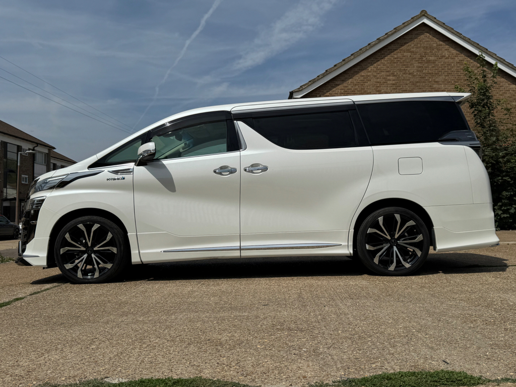 Toyota Vellfire Mpv 2.5X 8 Seats 201867 White #8