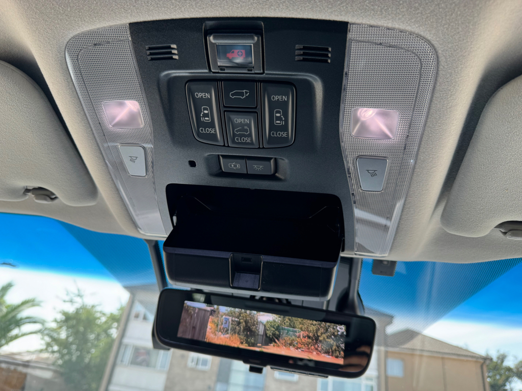Toyota Vellfire Mpv 2.5X 8 Seats 201867 White #48