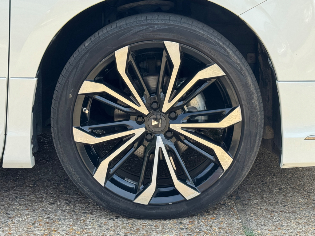 Toyota Vellfire Mpv 2.5X 8 Seats 201867 White #82