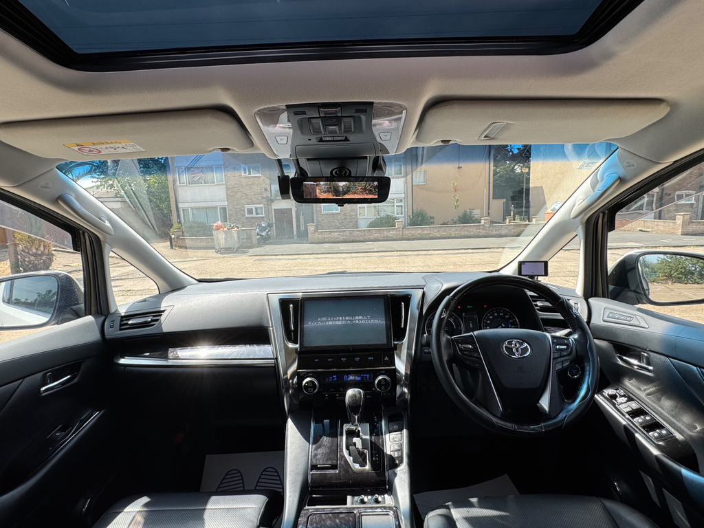 Toyota Vellfire Mpv 2.5X 8 Seats 201867 White #27