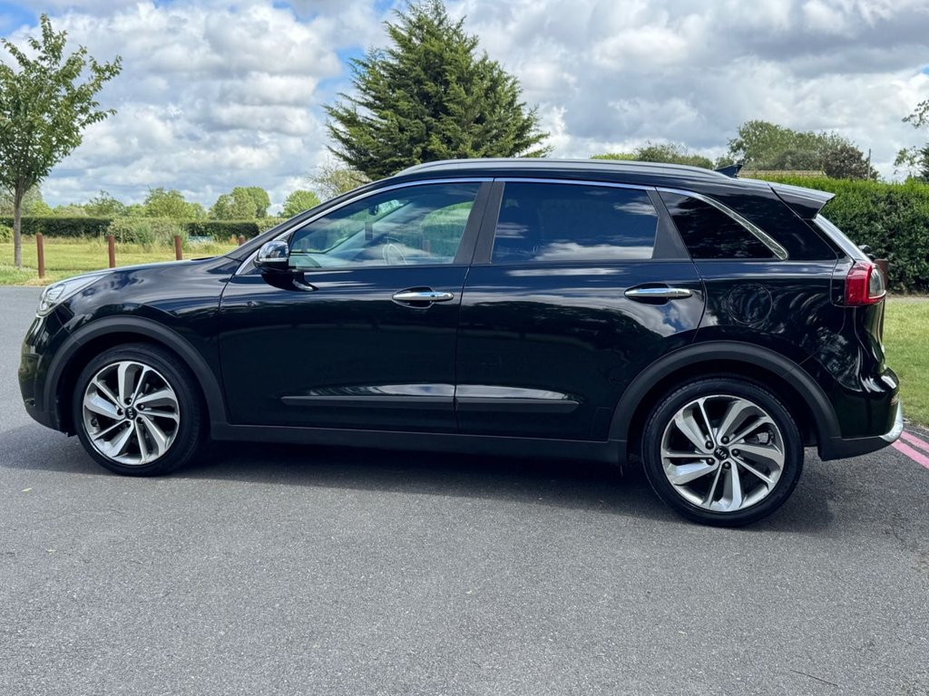 Kia Niro 4 Black #5