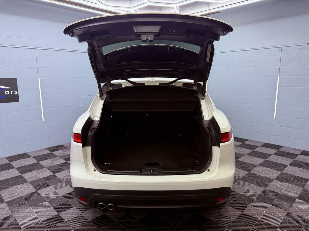 Jaguar F-Pace 2.0 D200 R-dynamic S Awd Red #44