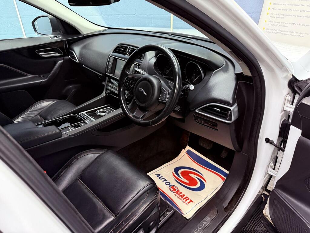 Jaguar F-Pace 2.0 D200 R-dynamic S Awd Red #63
