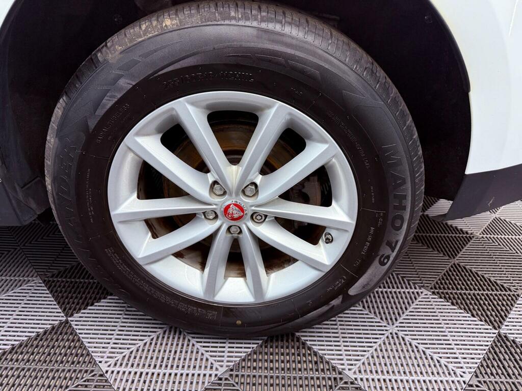Jaguar F-Pace 2.0 D200 R-dynamic S Awd Red #41