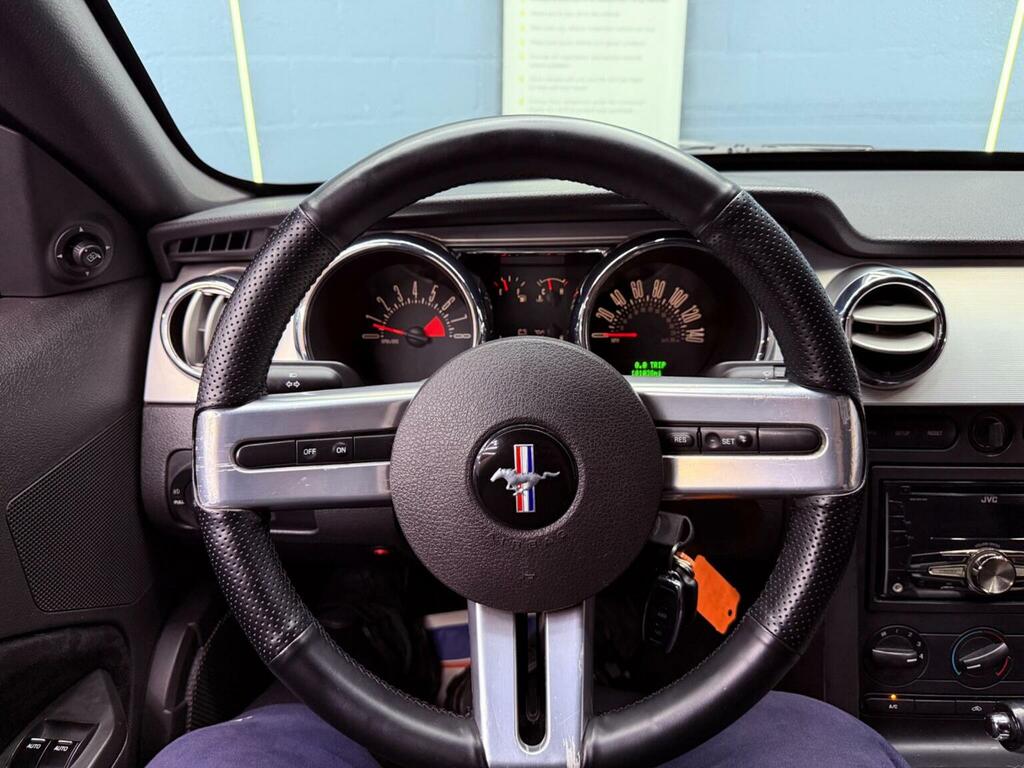 Ford Mustang 4.0 Black #25