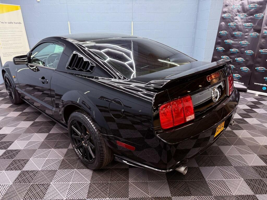 Ford Mustang 4.0 Black #47