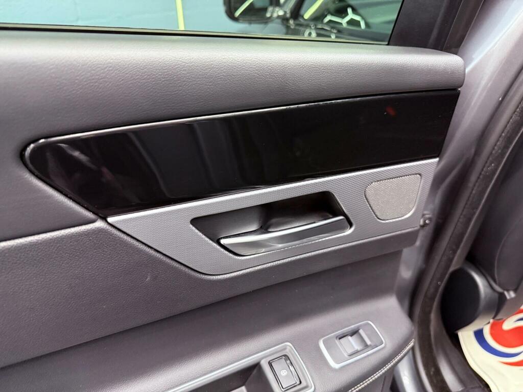 Jaguar XF 2.0I Portfolio Sportbrake Euro 6 Ss Blue #37