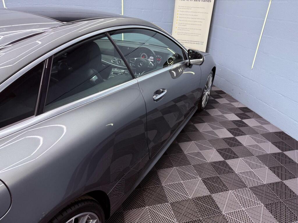 Mercedes-Benz E Class Black #58