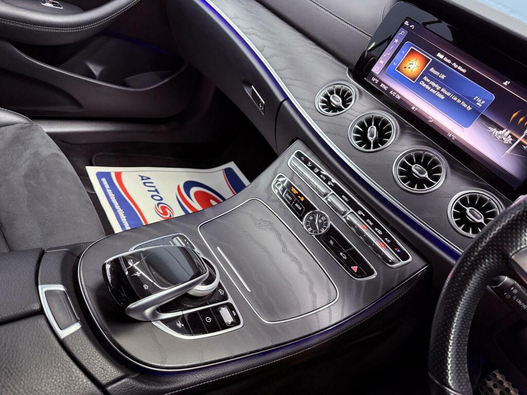 Mercedes-Benz E Class Black #32