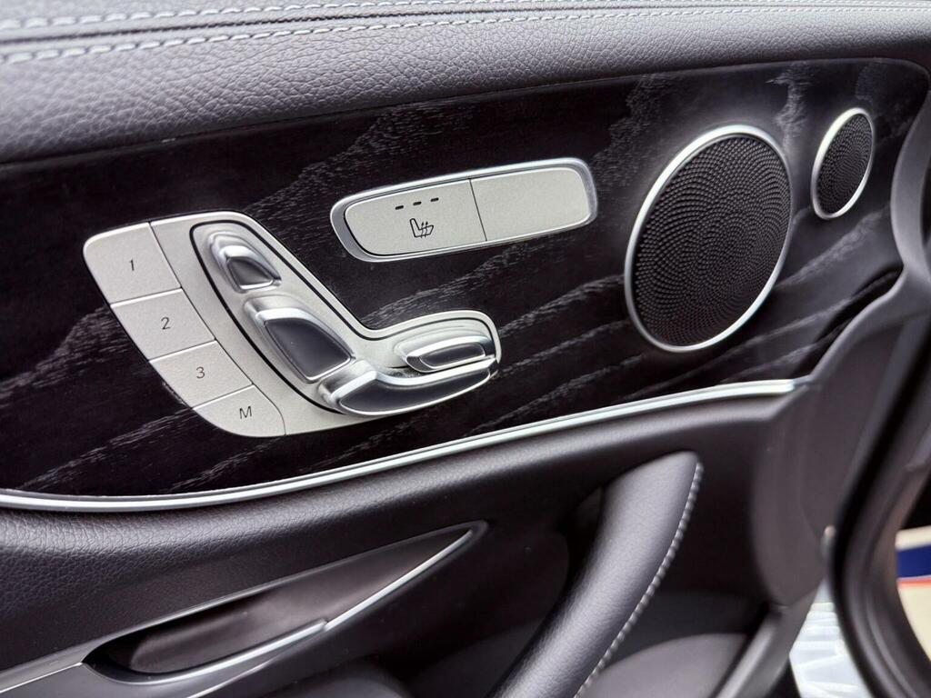 Mercedes-Benz E Class Black #38