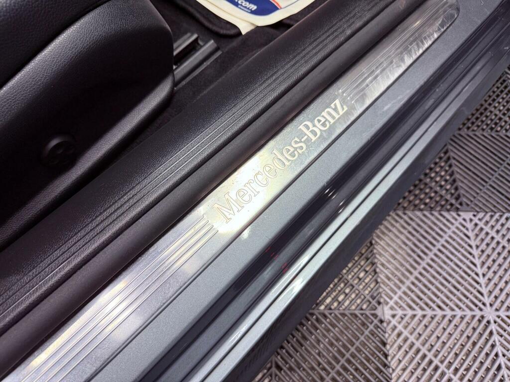 Mercedes-Benz E Class Black #66