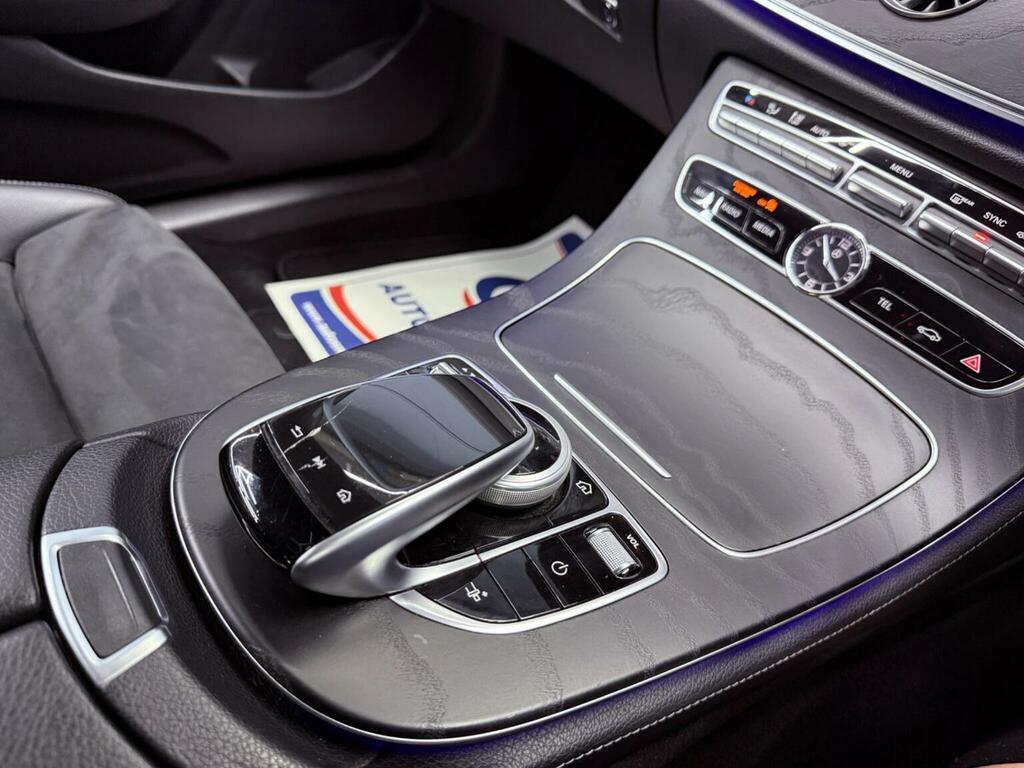 Mercedes-Benz E Class Black #31