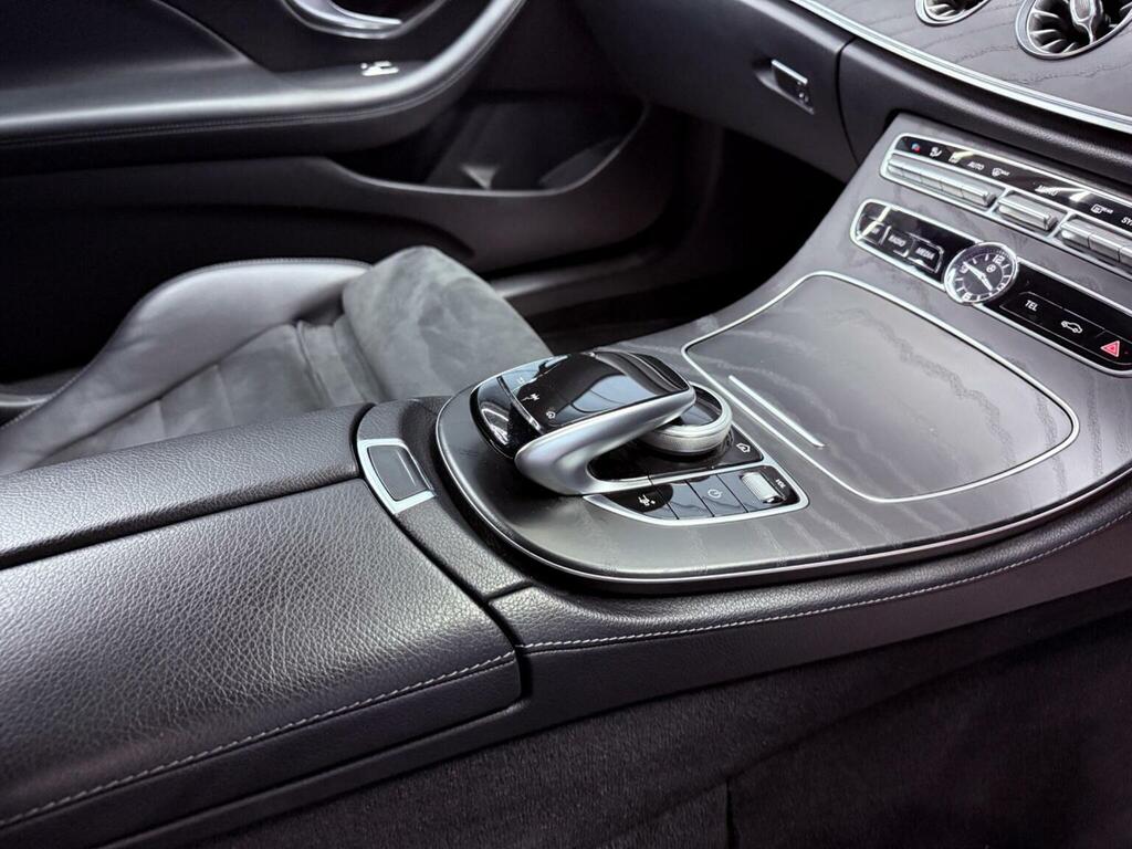Mercedes-Benz E Class Black #65