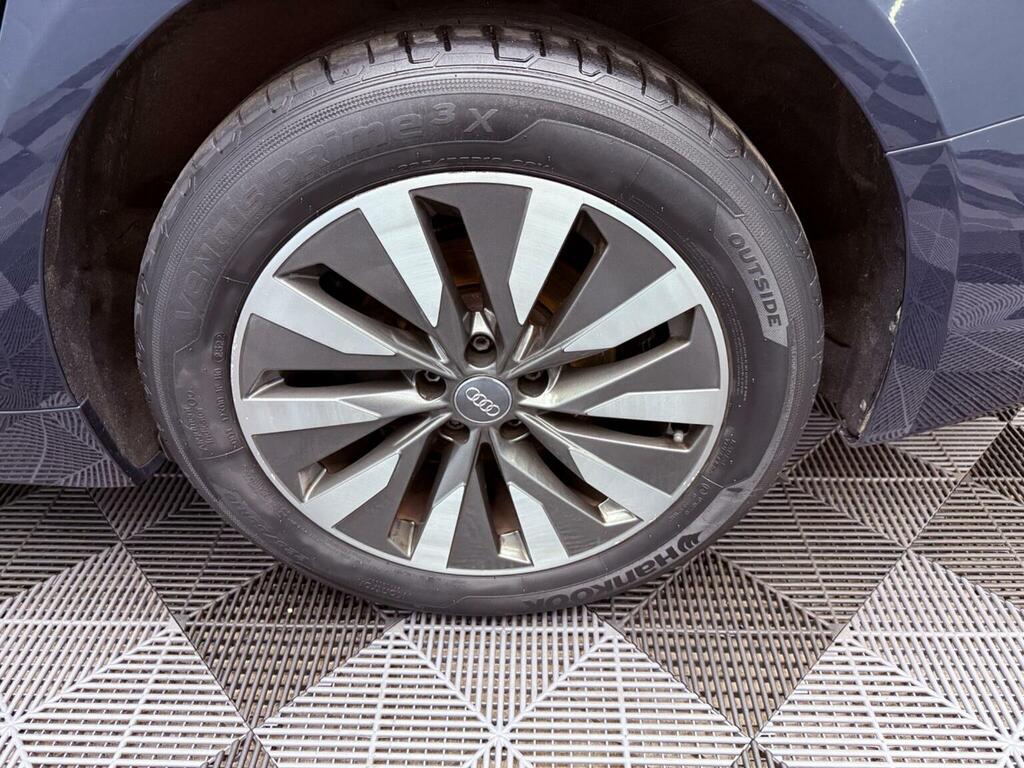 Audi A6 Avant S Line Black #42
