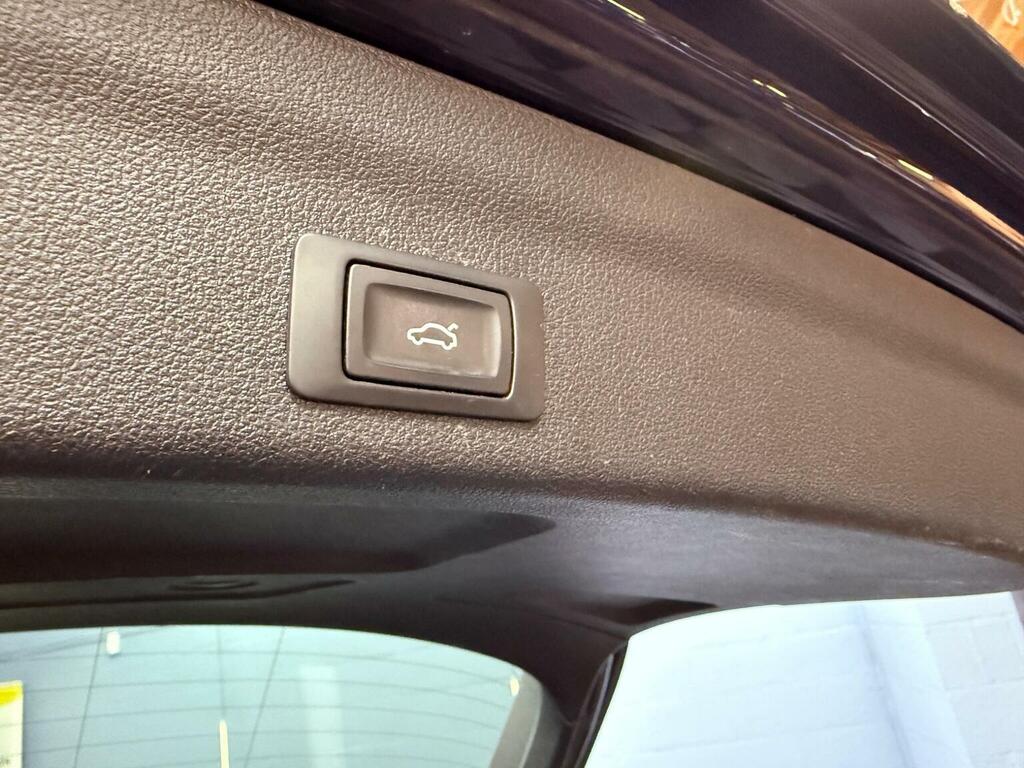 Audi A6 Avant S Line Black #43