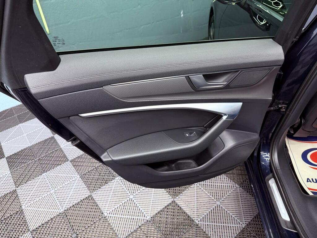 Audi A6 Avant S Line Black #38