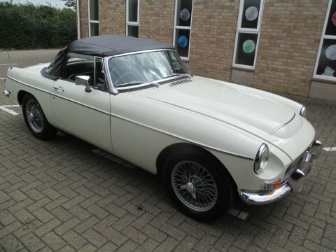 MG MGC 2.9 White #4