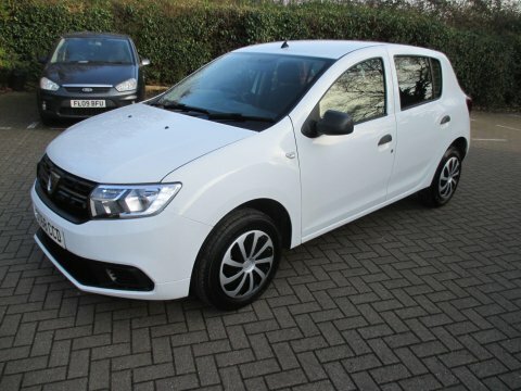 Dacia Sandero 0.9 Tce Essential White #2