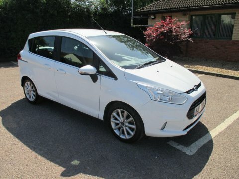 Ford B-Max 1.0T Ecoboost Titanium White