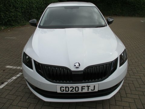 Skoda Octavia 1.5 Tsi Act GD20FTJ White #3