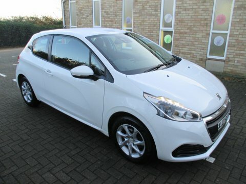 Peugeot 208 1.0 Puretech Active White