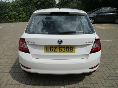 Skoda Fabia 1.0 S Euro LGZ6308 White #4