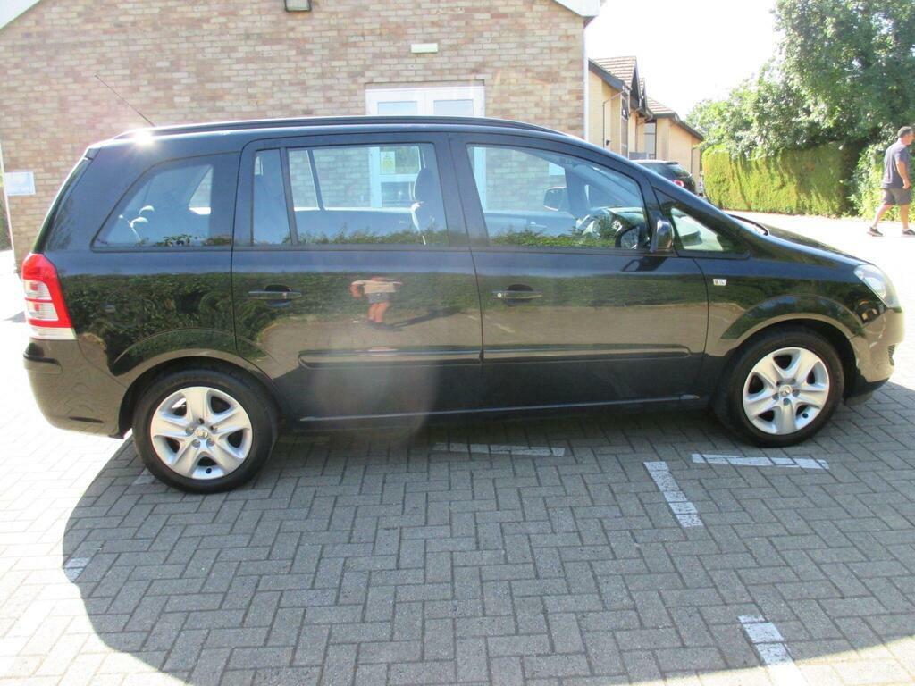 Vauxhall Zafira 1.8 16V Exclusiv Euro 5 Black #6