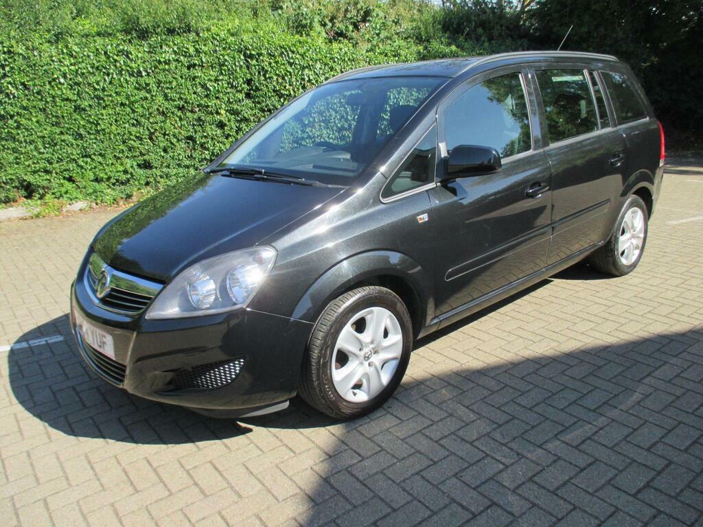 Vauxhall Zafira 1.8 16V Exclusiv Euro 5 Black #2