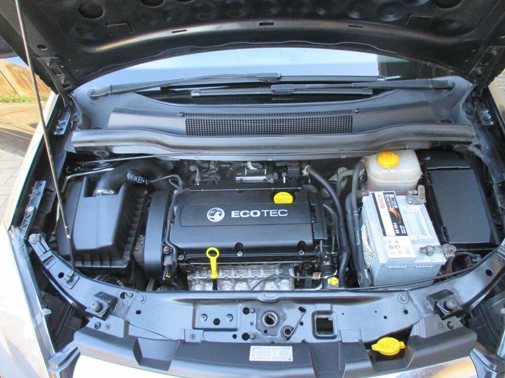 Vauxhall Zafira 1.8 16V Exclusiv Euro 5 Black #41
