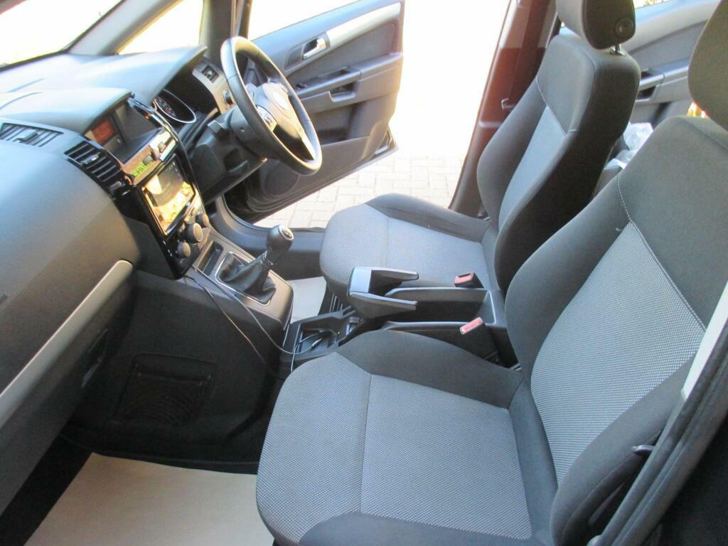 Vauxhall Zafira 1.8 16V Exclusiv Euro 5 Black #23