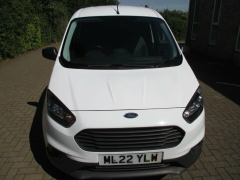 Ford Transit Courier 1.0 Ecoboost Leader ML22YLW White #3