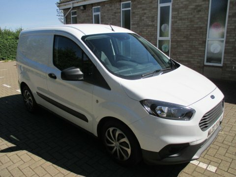 Ford Transit Courier 1.0 Ecoboost Leader White