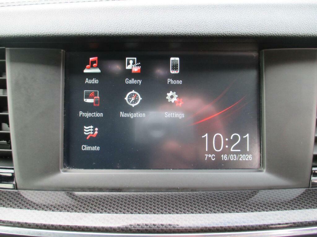 Vauxhall Insignia 2.0 Turbo D Blueinjection Sri Nav Grand Sport White #18