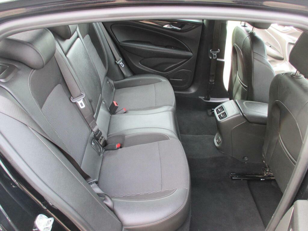 Vauxhall Insignia 2.0 Turbo D Blueinjection Sri Nav Grand Sport White #29