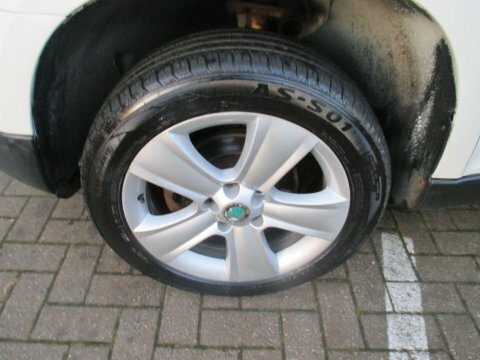 Skoda Yeti Suv Silver #12