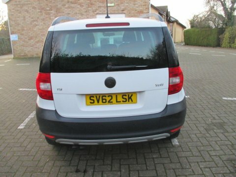 Skoda Yeti 1.4 Tsi Se White #4
